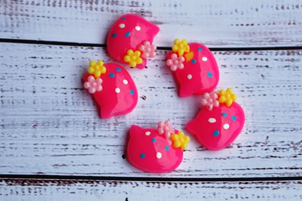 Серединка Hello Kitty. Малинова. Розмір 2*1,6 см