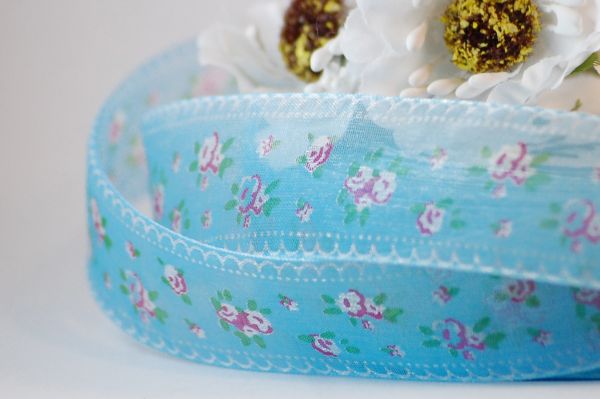 Стрічка органза. Блакитна. Квіти. Ширина 2,5 см