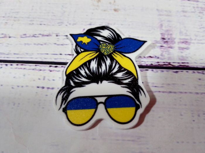 Планер Українка в окулярах