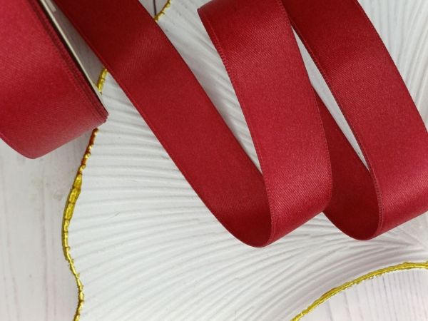 Стрічка сатинова матова 25 мм №15 Червона 1 м
