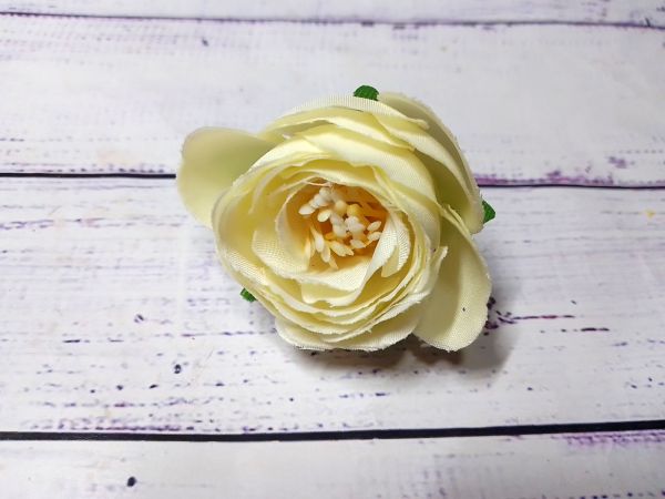 Півонія. Айворі. Діаметр 3,5 см