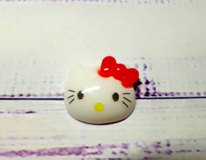Серединка Кітті. Розмір 18*20 мм