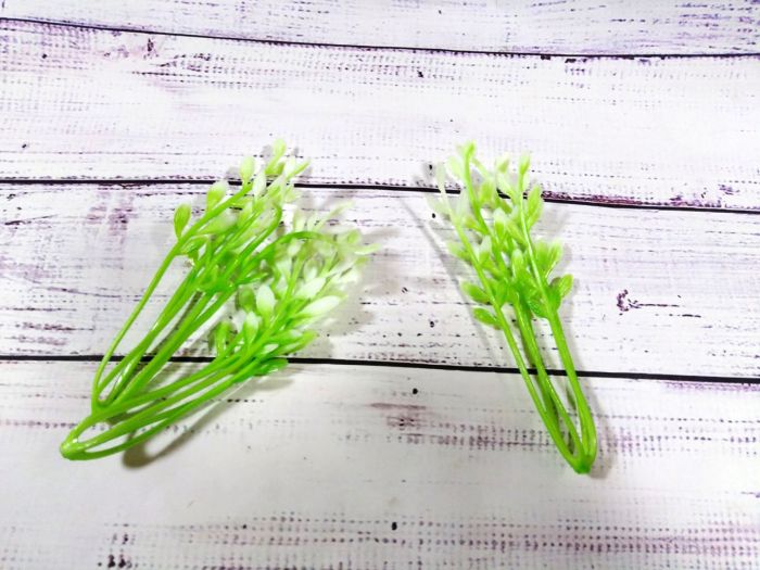 Добавка салатова. Розмір 9 см
