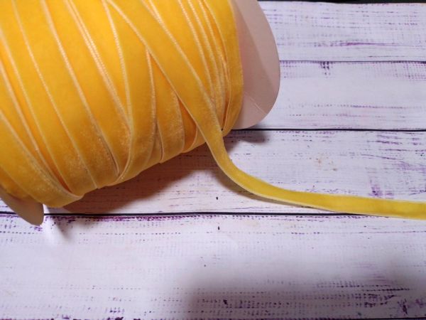 Стрічка 10 мм оксамитова Жовта 1 м