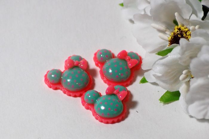 Серединка Мишка. Бірюзовий
