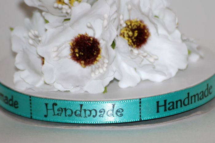 Стрічка атласна "Hand Made". Бірюзова. Ширина 1 см
